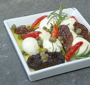 Mozzarella in Kräuteröl